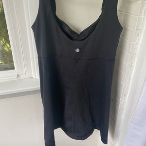 Aria Tank II - lululemon (black size 6)